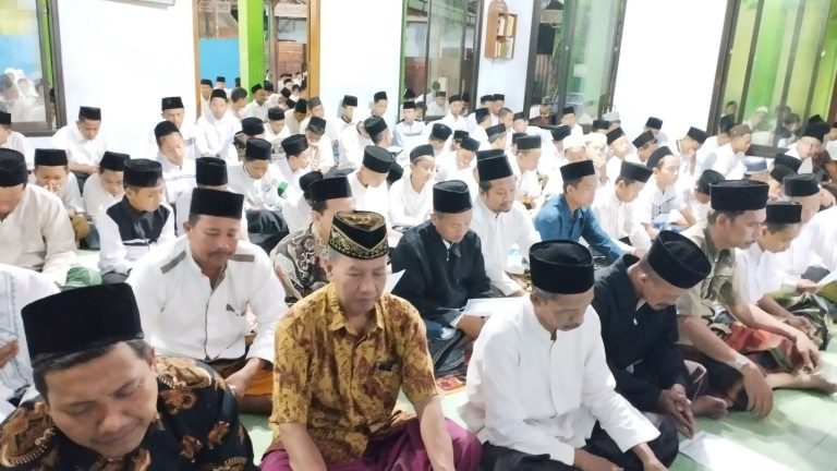Istighosah rutin Al-Islam Joresan