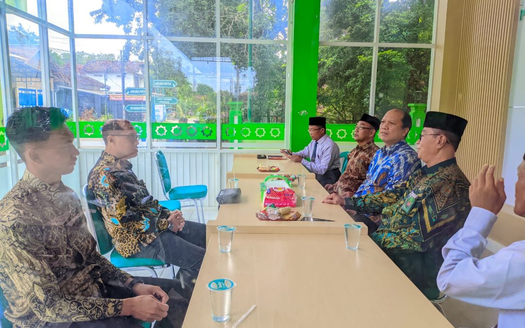 BNI Salurkan Dana CSR untuk Pembangunan Kamar Mandi dan MCK di PP Al-Islam