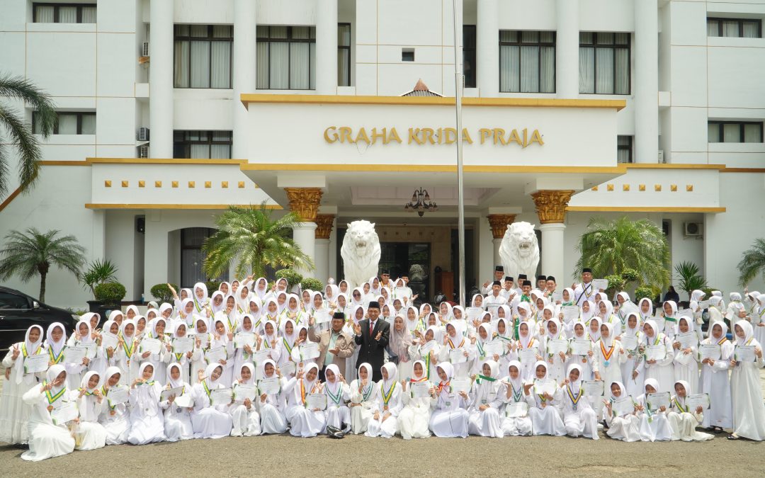 Semarak Wisuda Tahfidz Massal Ponorogo 2026: 167 Santri PP Al-Islam Diwisuda di Pendopo